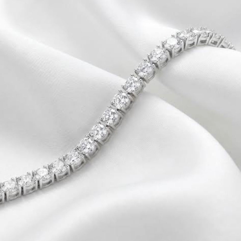 Tennis bracelet