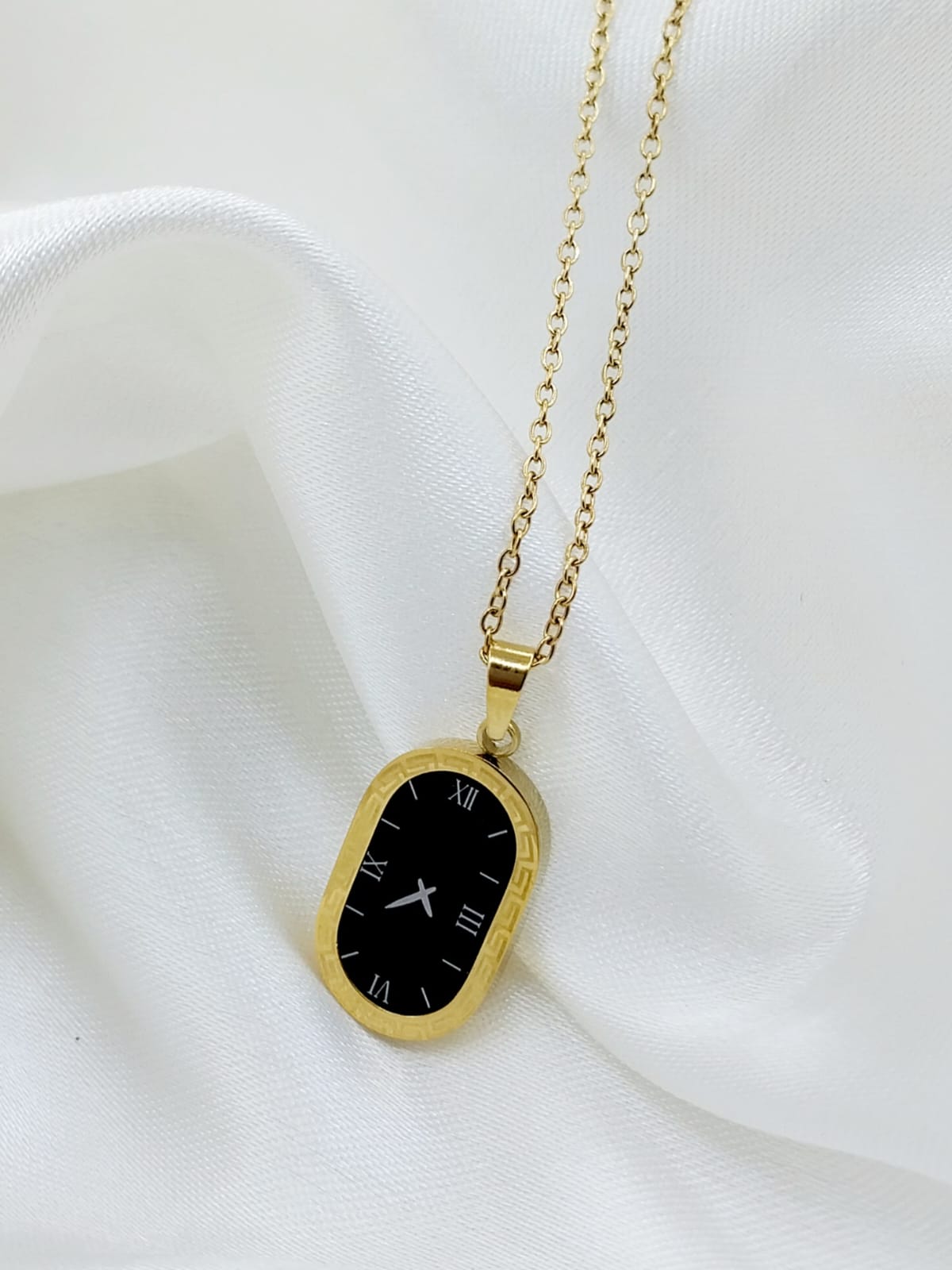 Watch locket